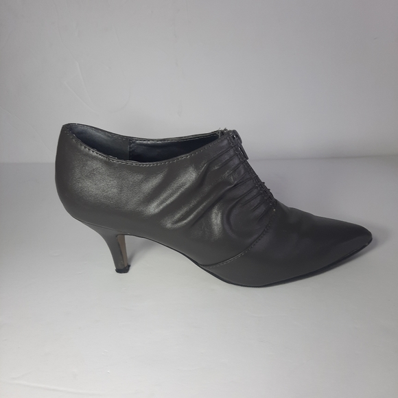 NYGARD Gray boots shoes size 7.5 - Picture 6 of 12